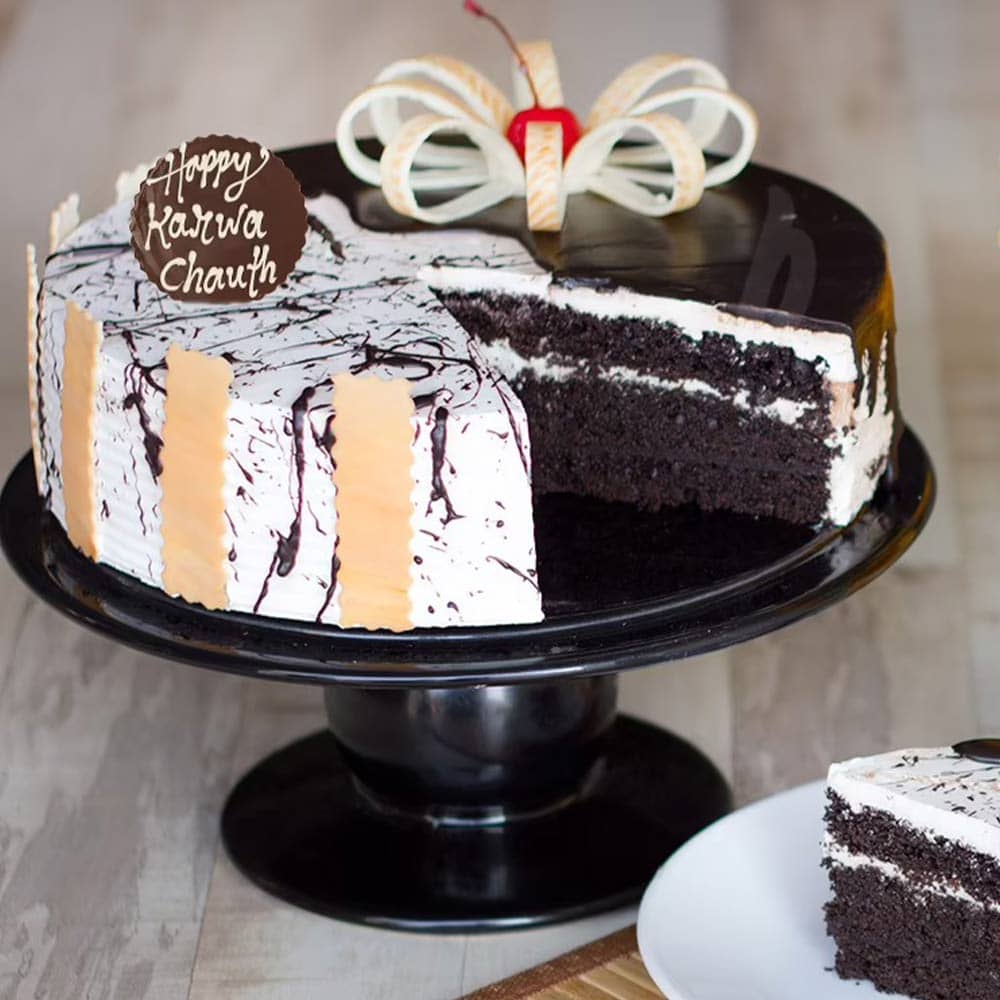 Karwa Chauth Choco Vanilla Cake