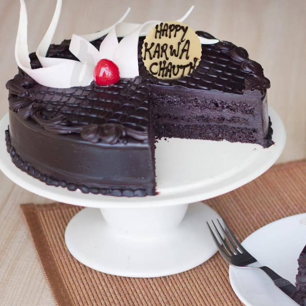 Karwa Chauth Chocolate Cake
