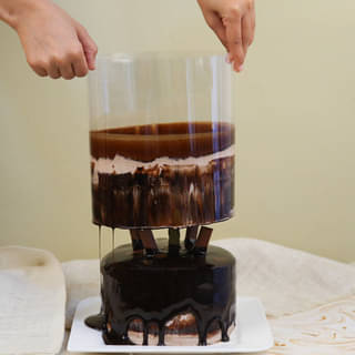 Kit Kat Pull Me Up Cake