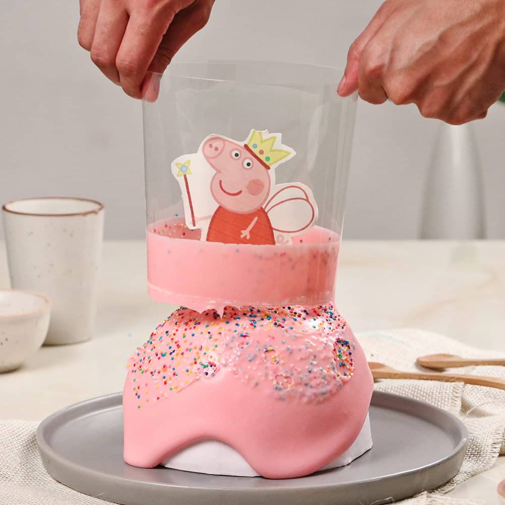 Peppa Pig Film Up Theme Strawberry Pull Me Up Cake