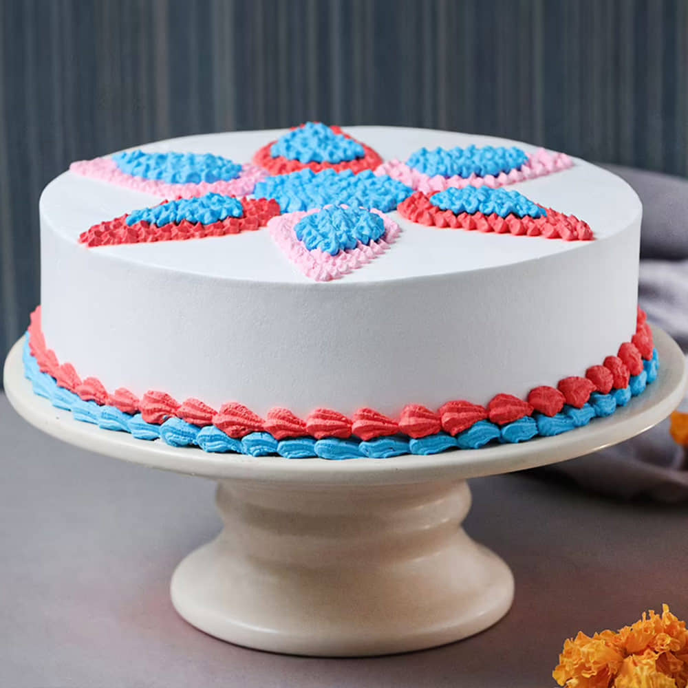 Side View of Vanilla Tyohar Special Cake