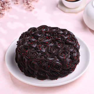 Red Velvet Chocolate Cake Red Velvet Chocolate Cake