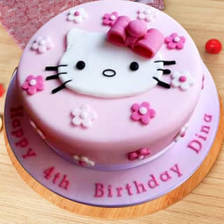 hello kitty birthday cakes
