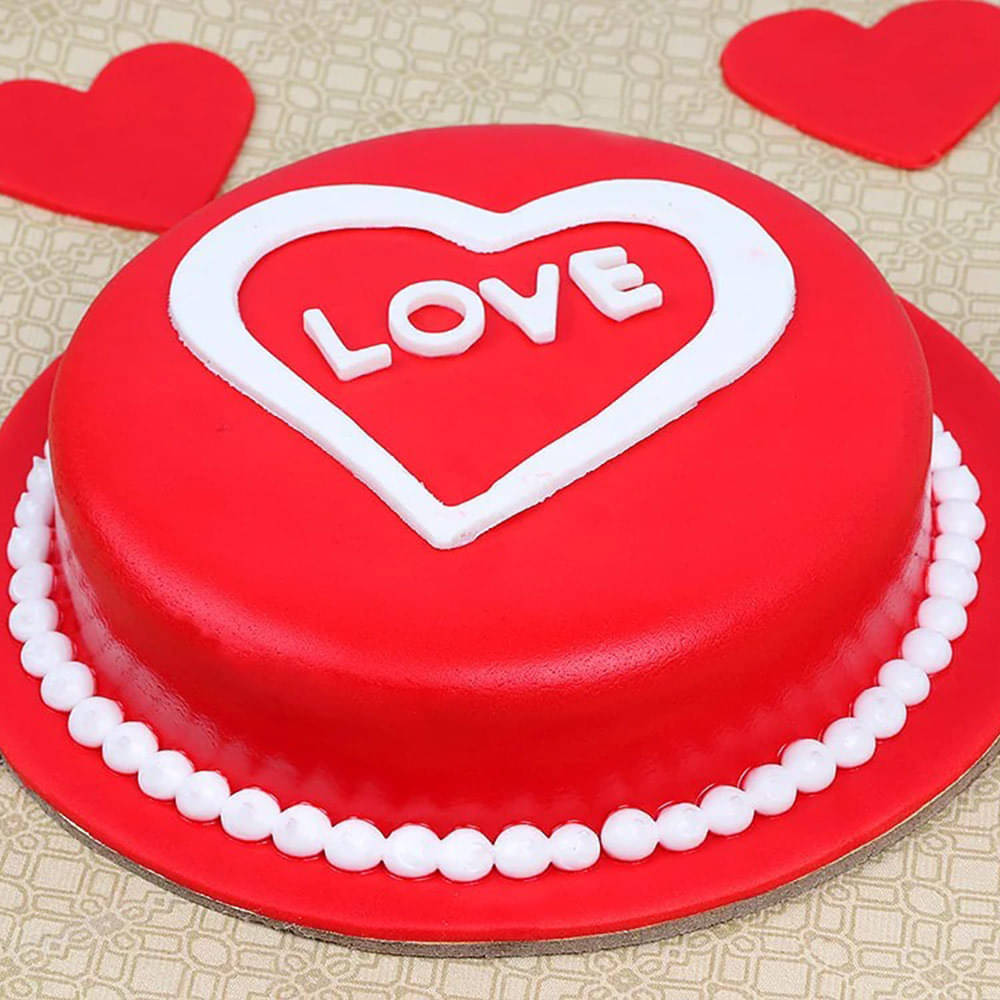 50+ Cute Comic Cake Ideas For Any Occasion : Pink Heart Shape Cake for 10th  Birthday