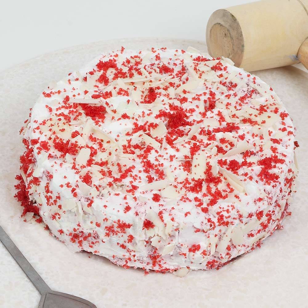 Heart Design Red Velvet Pinata Cake Red Velvet Pinata Cake For Anniversary