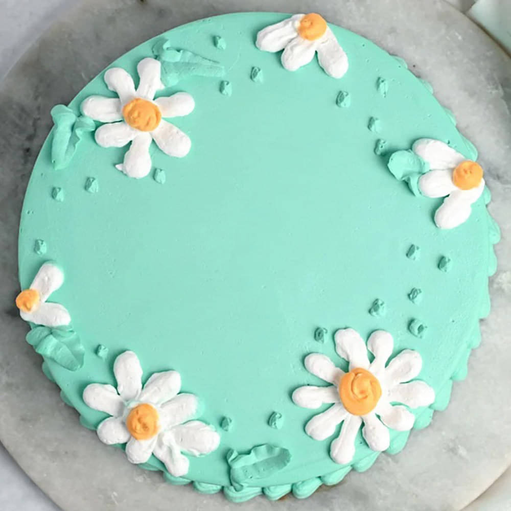 Front View of Round Creamy Pineapple Cake