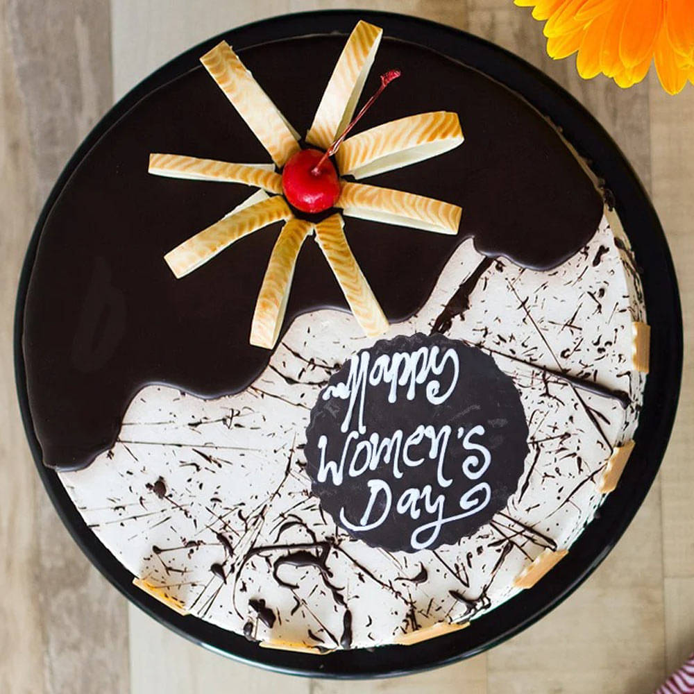 Top View of Round Shaped Choco Vanilla Cake for Womens Day