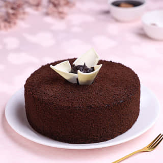 Front View of Chocolate Ganache Truffle Cake Front View of Chocolate Ganache Truffle Cake