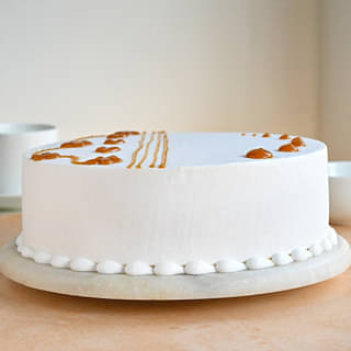 Side View of Round Vanilla Caramel Cake