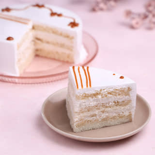 Sliced View of Round Vanilla Caramel Cake Sliced View of Round Vanilla Caramel Cake