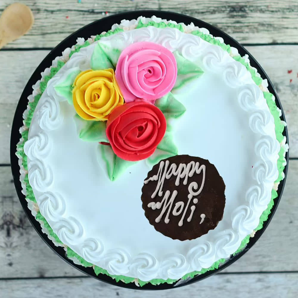 Round Shaped Vanilla Cake Top View of Round Shaped Vanilla Cake