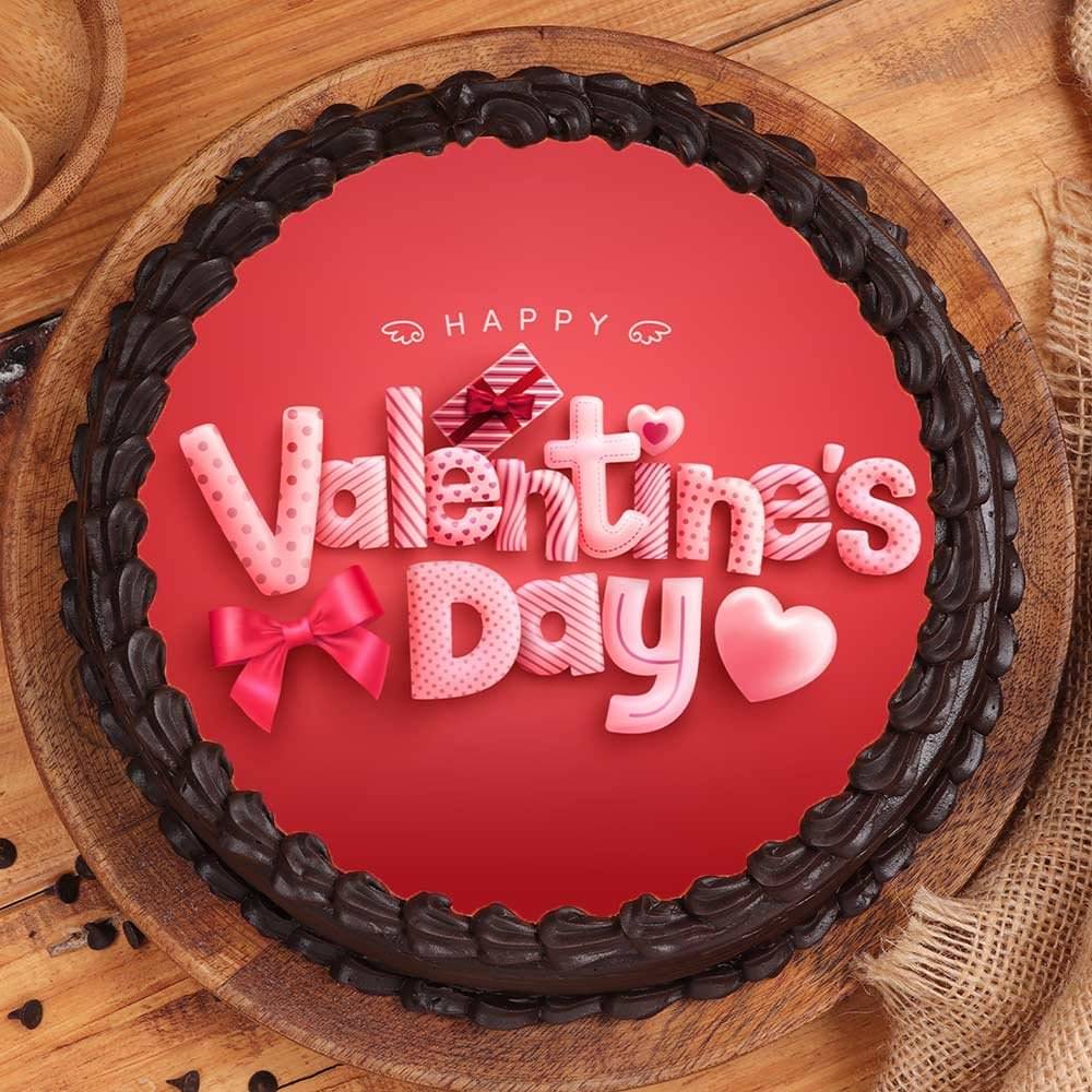 Round V-day Photo Love Cake Top View of Dainty Choco Love Cake