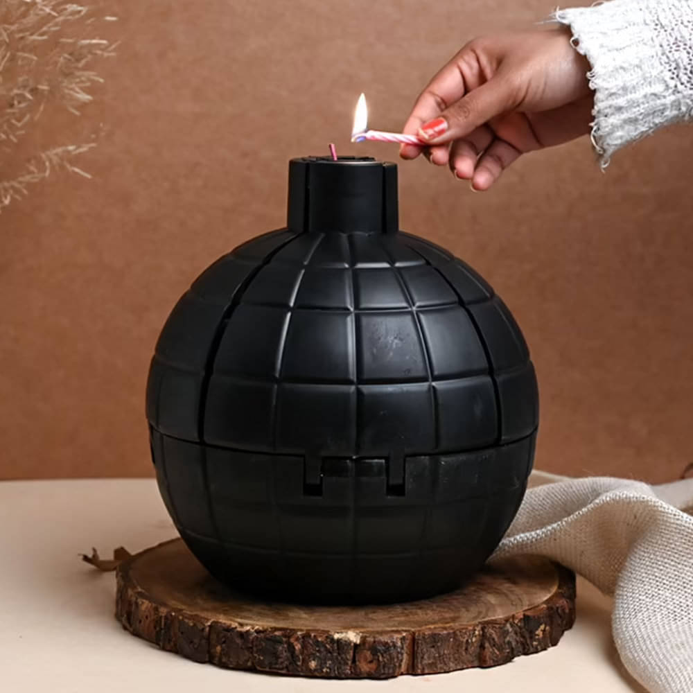 Red Velvet Bomb Cake Red Velvet Bomb Cake