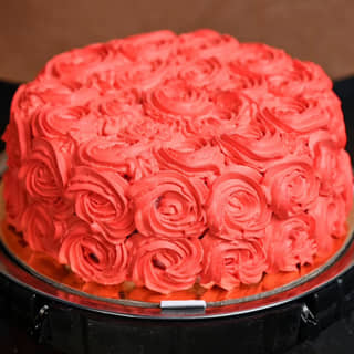 Red Velvet Bomb Cake