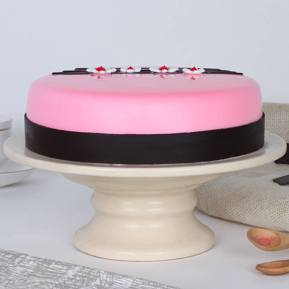 Floral Design Pink Strawberry Cake Round Strawberry Cream Cake