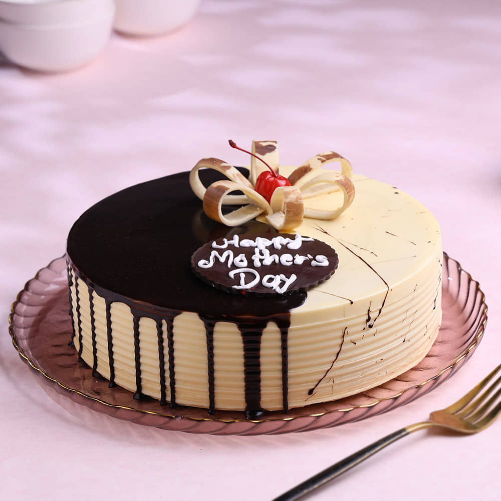 Top View of Vanilla Choco Cake For Mom