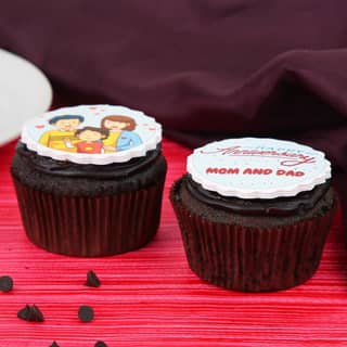Side view of Anniversary Mom Dad Cupcakes