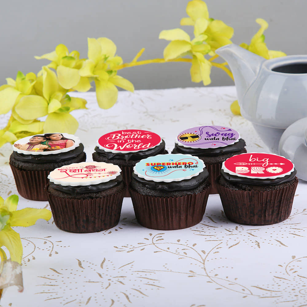 Photo Rakhi Cupcakes