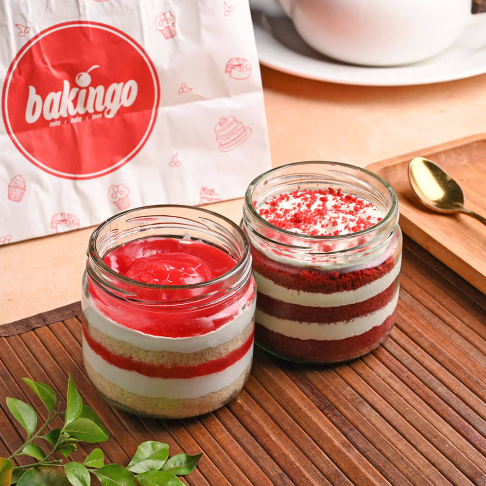 Strawberry And Red Velvet Jar Cake Strawberry Red Velvet Jar Cake