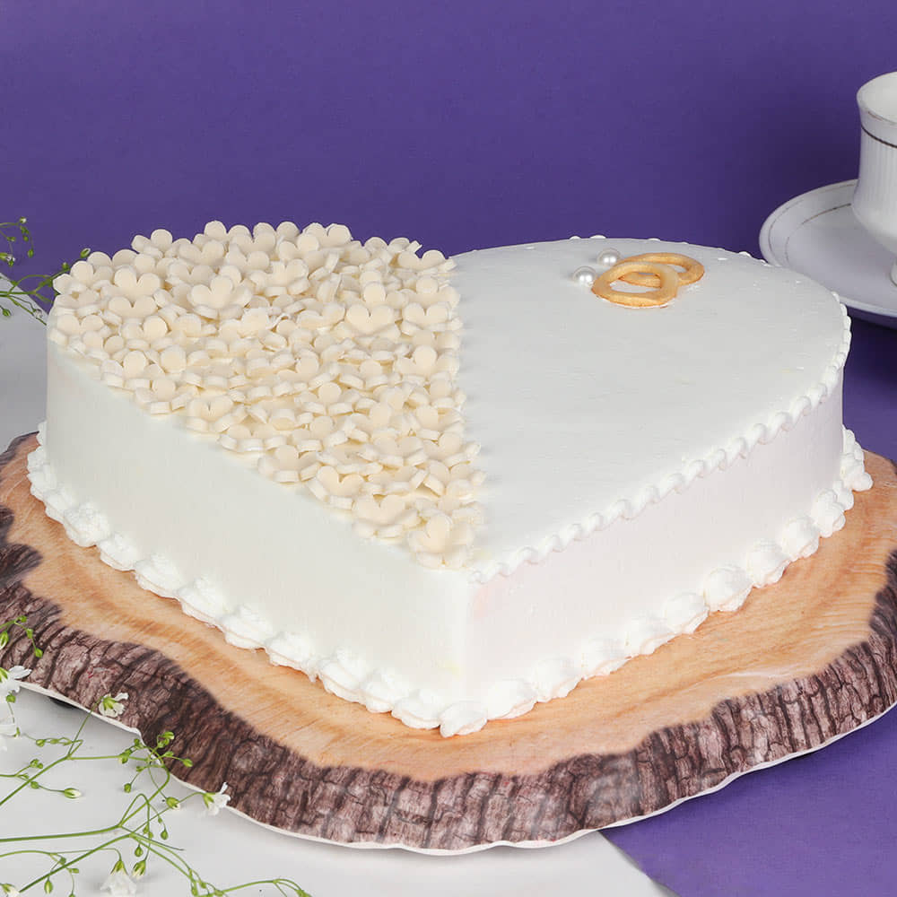 Top View of Vanilla Heart Cake