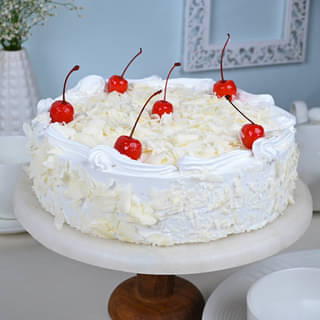 White Paradesia - A White Forest Cake