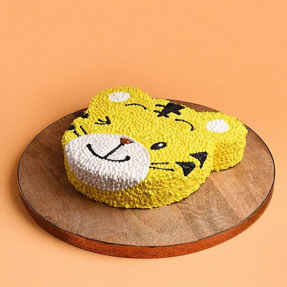 Lion Designer Cake