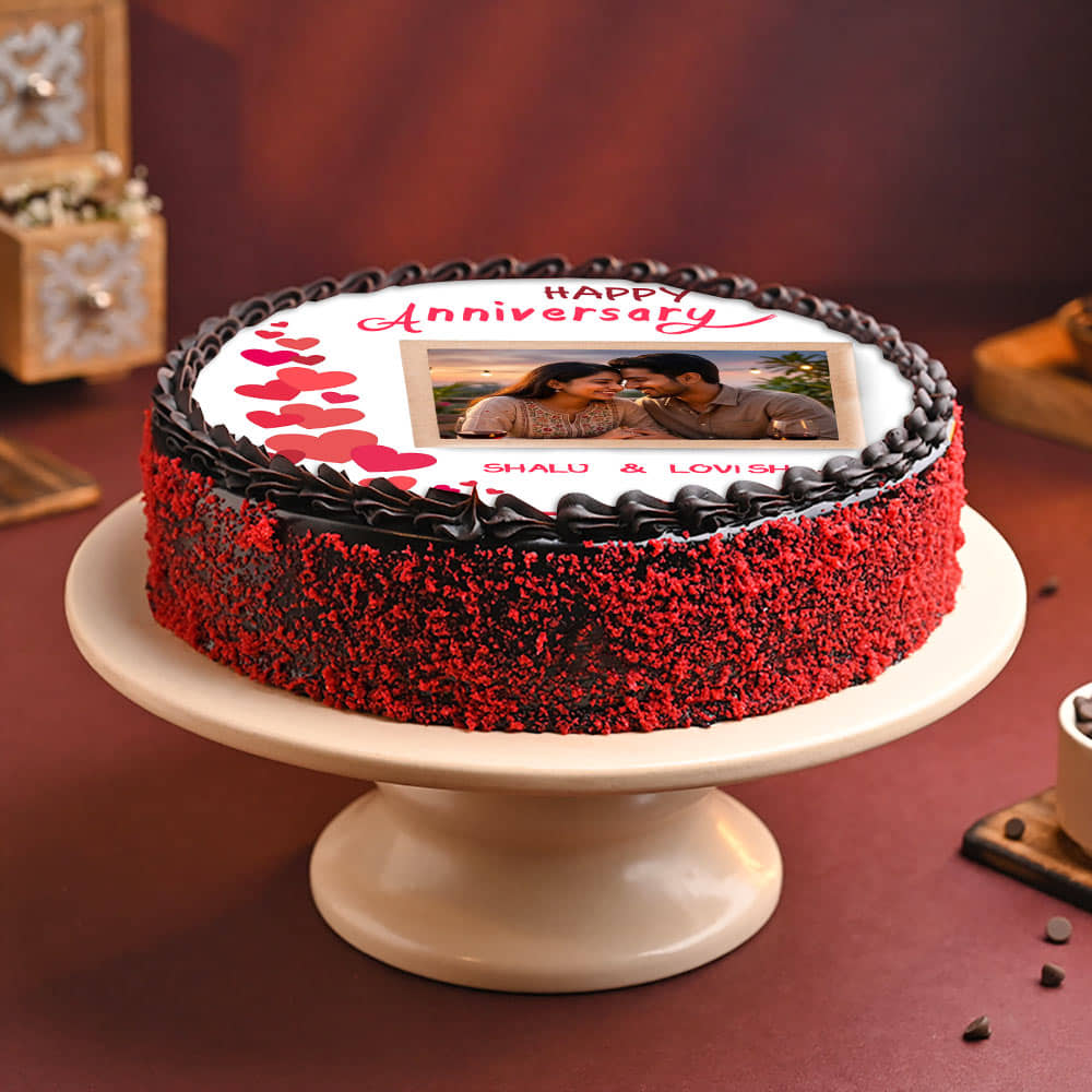 Side View of Round Shape Anniversary Photo Cake