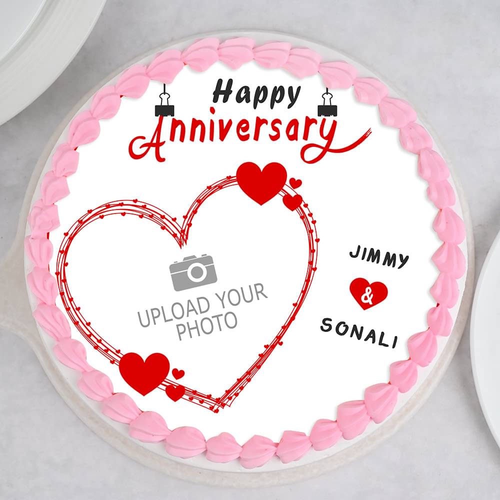 Top View of Round Shape Photo Cake For Marriage Anniversary