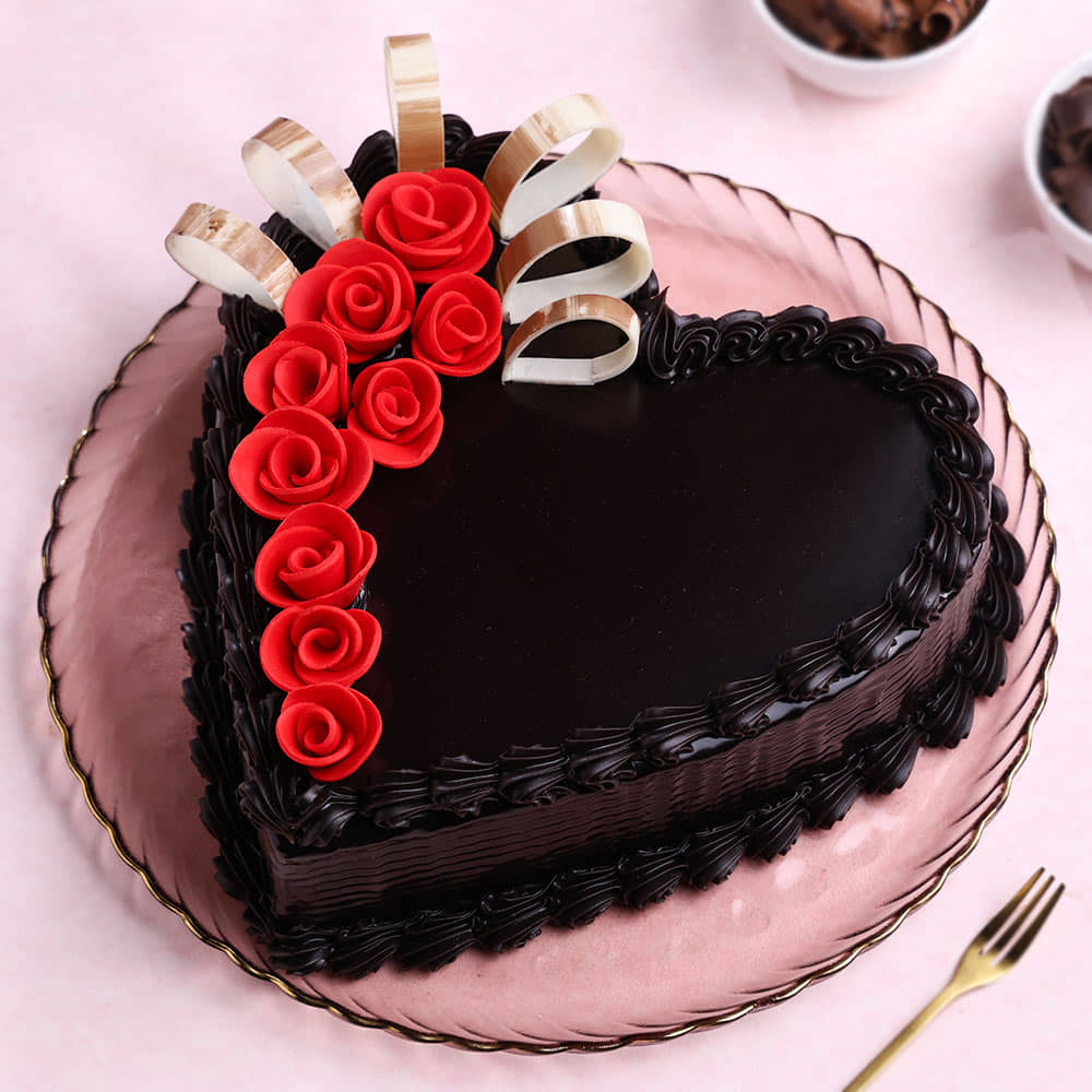 Rosey Heart Choco Truffle Cake Side View of Heart Shaped Choco Truffle Cake