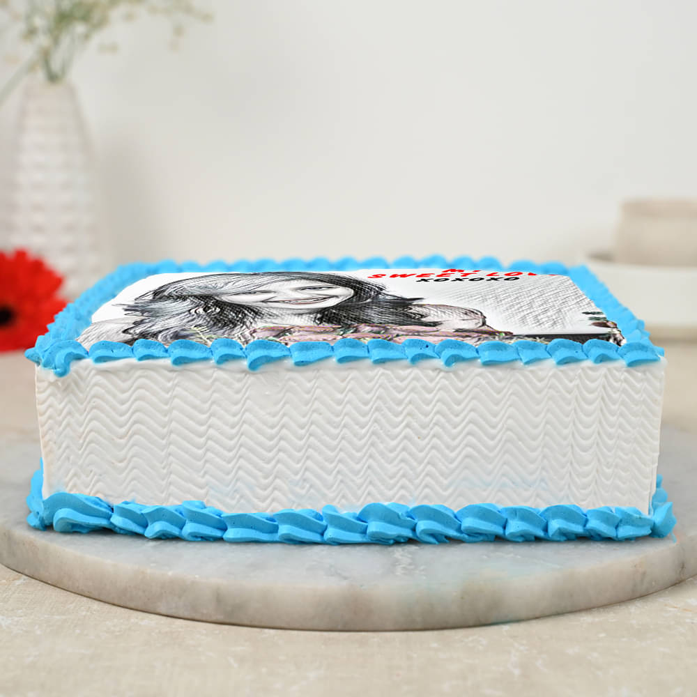 Side View of Sketch of My Queen - A valentine photo cake for couple