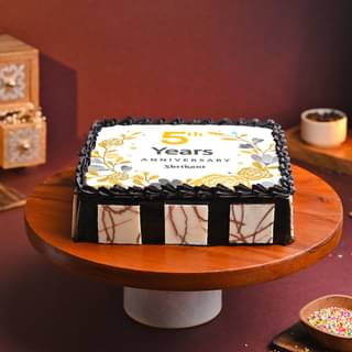 Side view of Fifth Anniversary Cake
