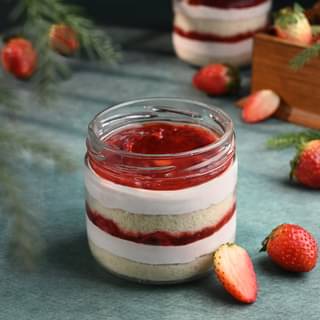 Strawberry Jar Cake