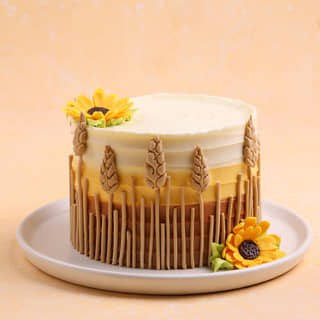 Side View of Sunflower Ombre Cake Side View of Sunflower Ombre Cake