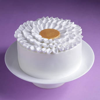 Sweet Petals Vanilla Cake