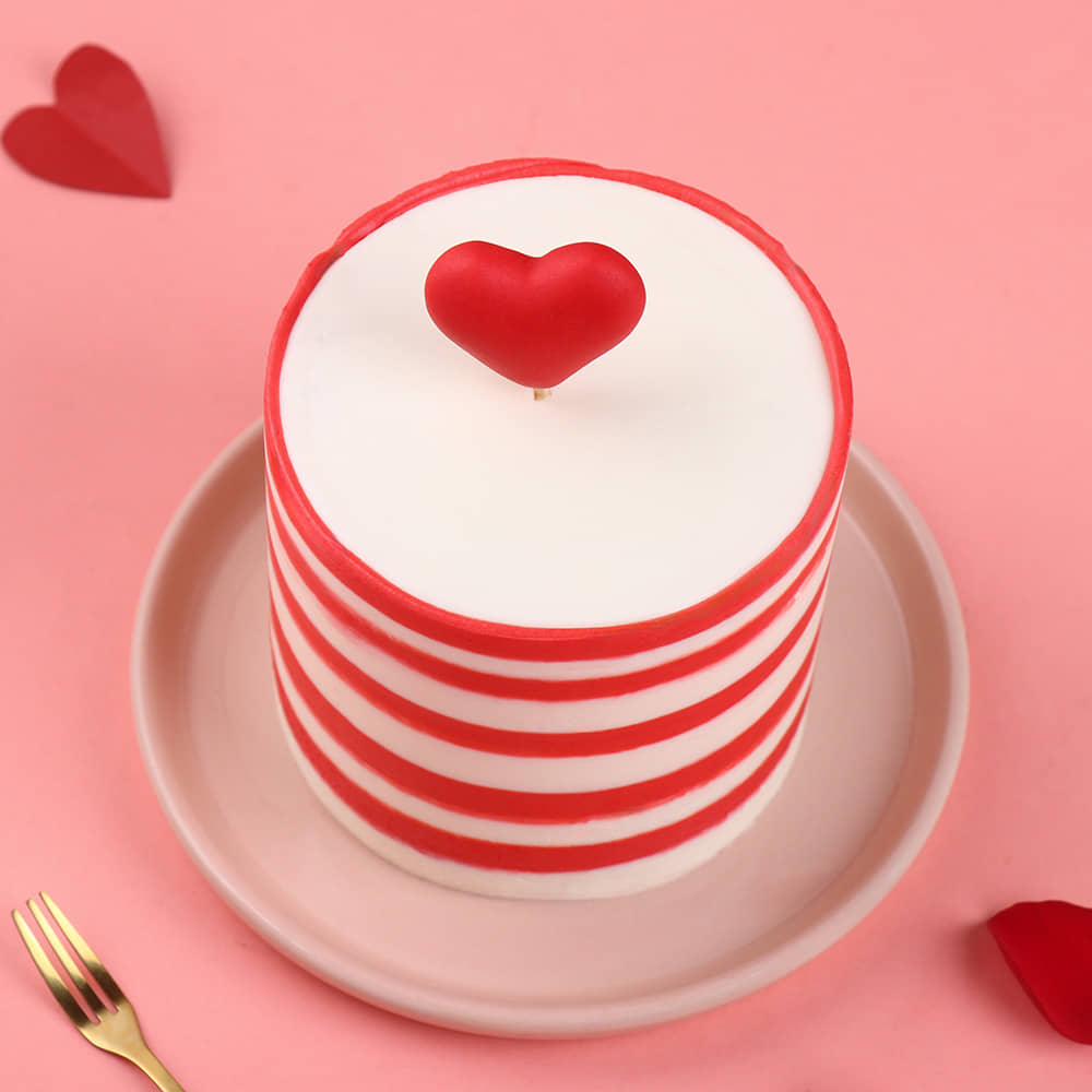 Sweet Stripes N Heart Cake