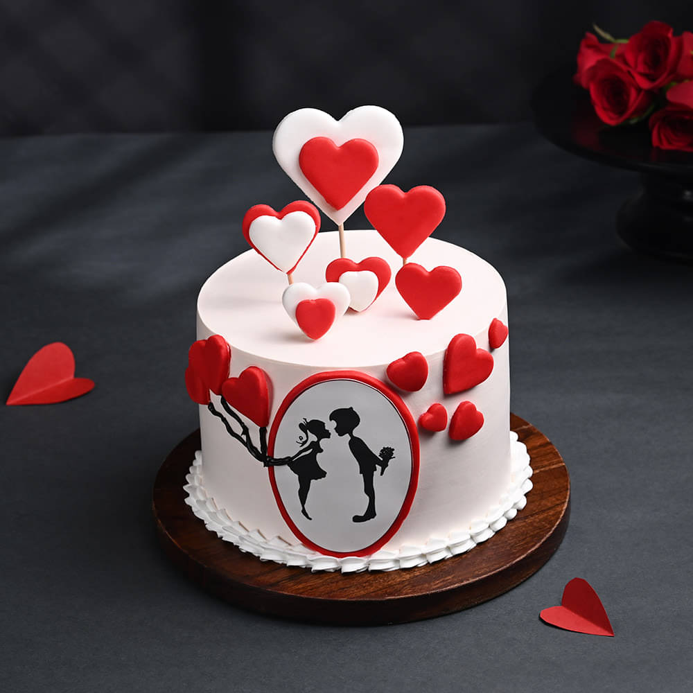 Sweetheart Kiss Cake