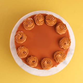 Top View: Butterscotch Drip Cake
