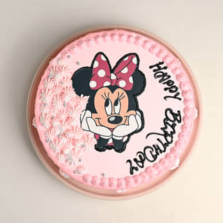 Front View of Swirly Minnie Mouse Cake