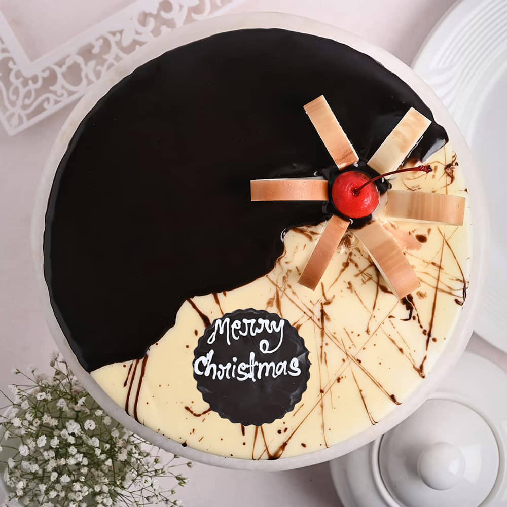 Lip Smacking Chocolate N Vanilla Cake