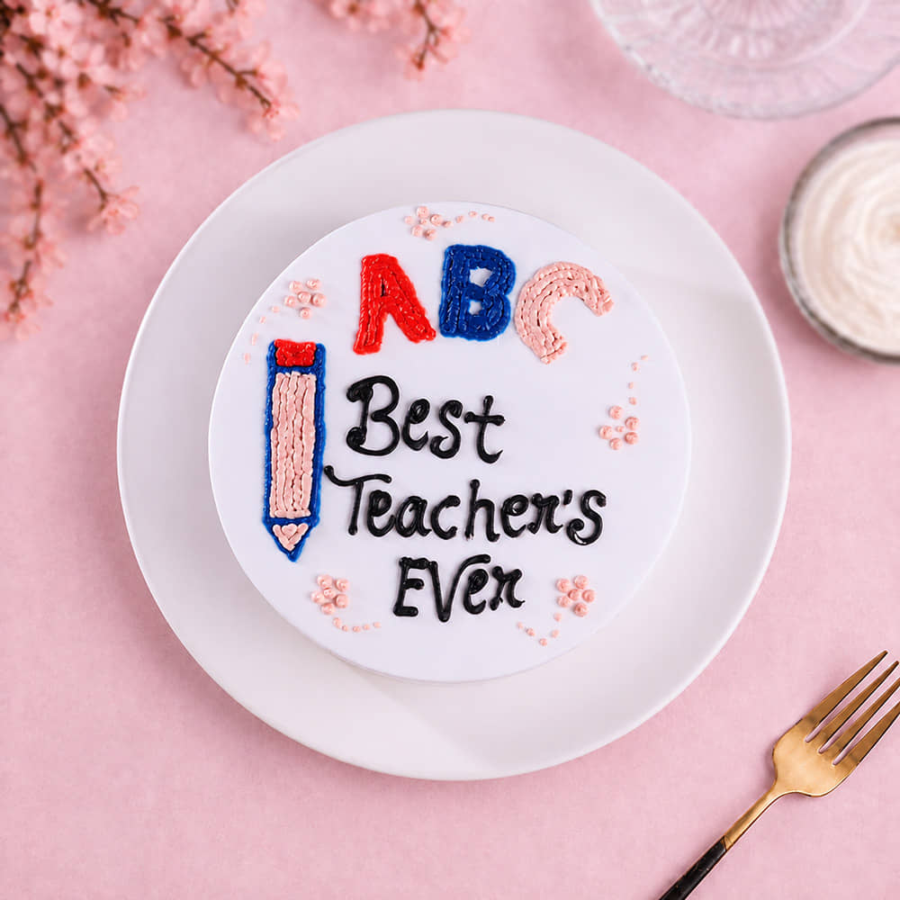 Front View of Best Teacher Ever Cake