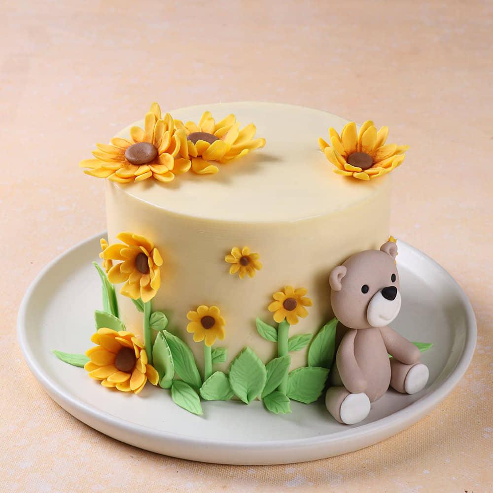 Teddy N Sunflowers Cake