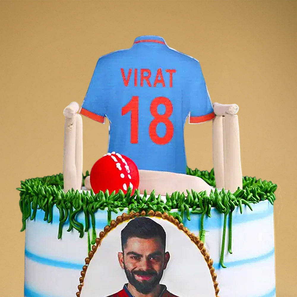Front View of Run Machine Cricket Theme Cake