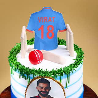 Zoomed-In View of Run Machine Cricket Theme Cake Zoomed-In View of Run Machine Cricket Theme Cake