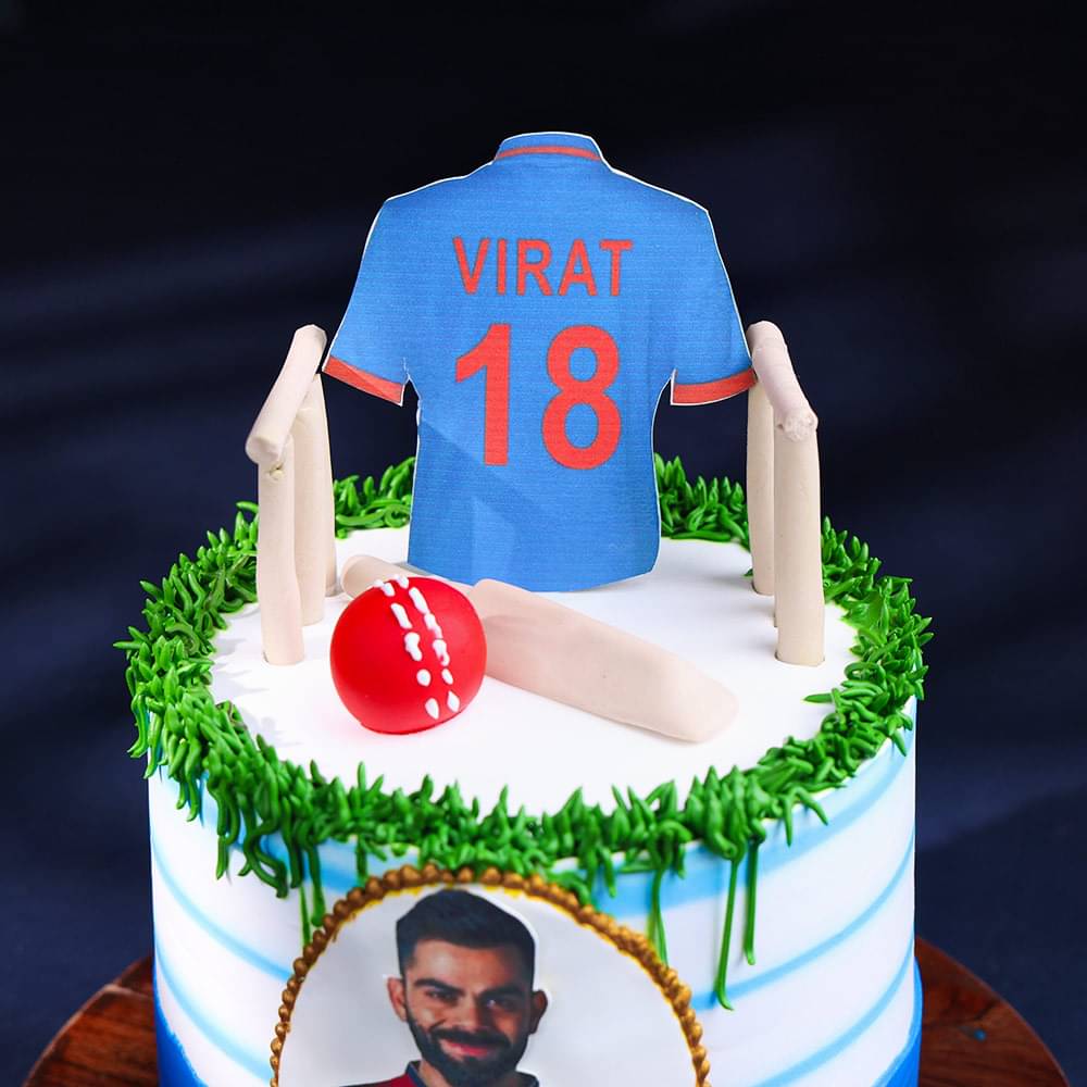 Zoomed View of Run Machine Cricket Theme Cake