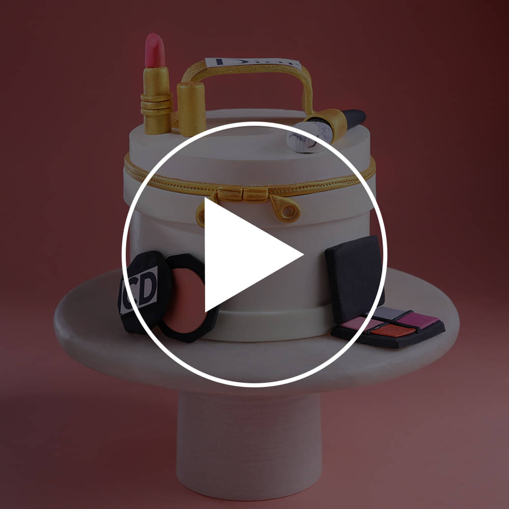Glam Up Queen Makeup Cake
