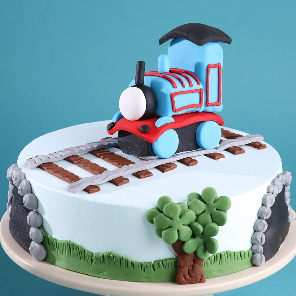 Side View Thomas Train Fun Track Cake