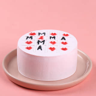 Top View of Tic Tac Mama Love Cake Top View of Tic Tac Mama Love Cake