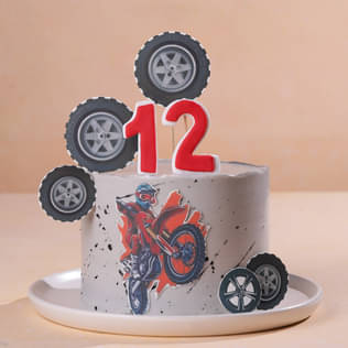Top Racer Bike Theme Cake Top Racer Bike Theme Cake