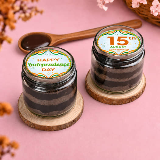  Chocolate Jar Cakes for This Independence Day