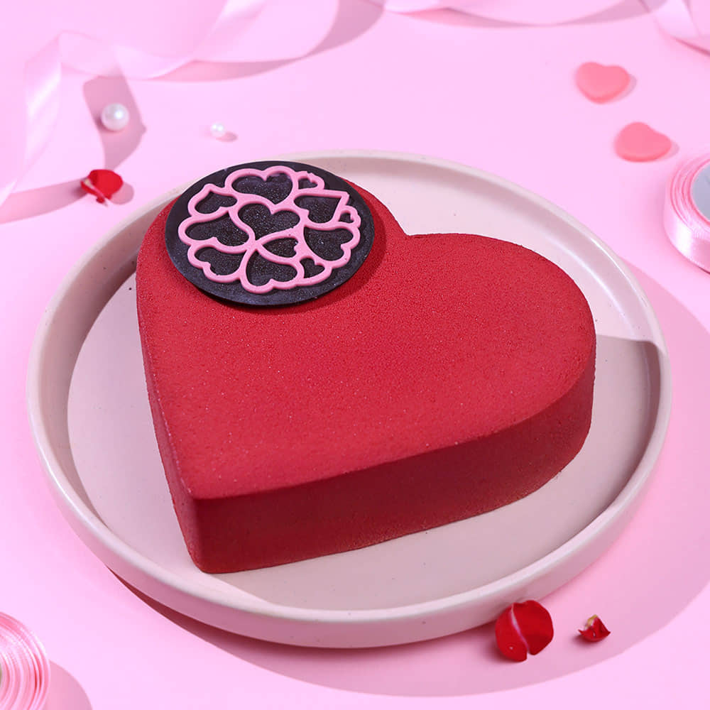 Sweet Heart Chocolate Cake Online
